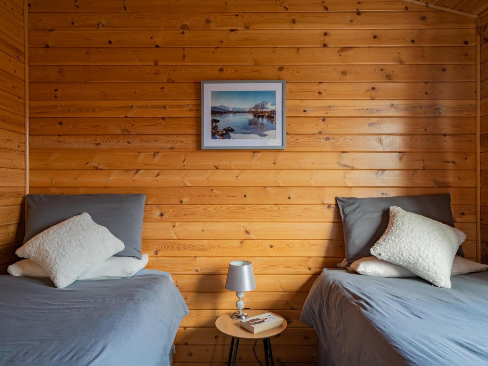 Chalet Loch Leven Lodge 10 By Interhome Kinross Bagian luar foto