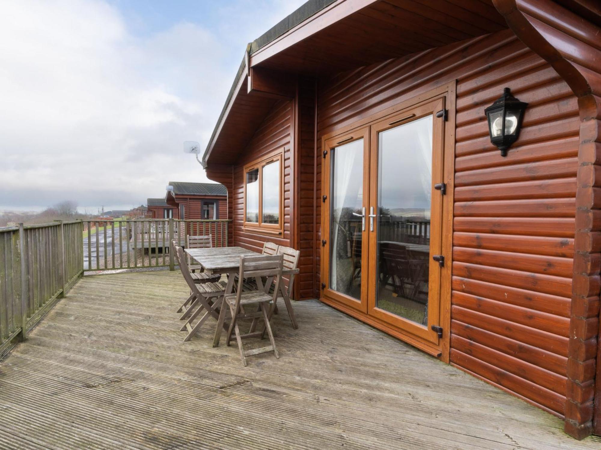 Chalet Loch Leven Lodge 10 By Interhome Kinross Bagian luar foto